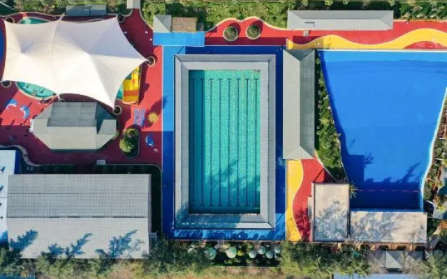 Tanghai Holiday Hotel