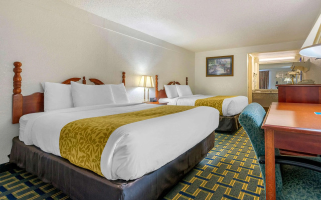 Knights Inn - Hilliard