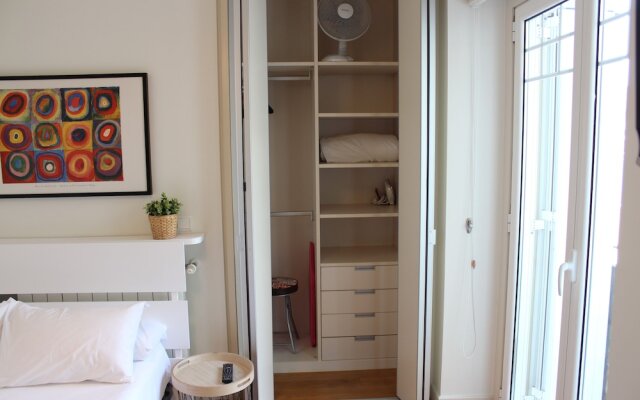 SEAFRONT LUXURY STUDIO - by SanSebastianApartments.es