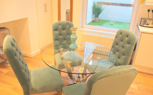 Peymans - Cambridge City Apartments Serviced Apartment