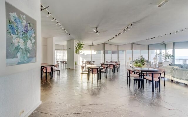 Oceana Suites Lafayette ∙ Suite 1104