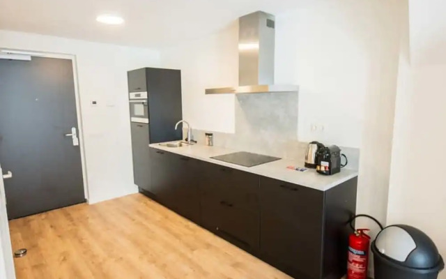 Studio Serviced Apartments With View -prh14/15-