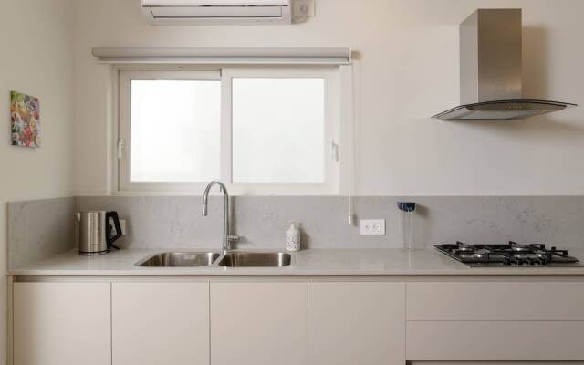 New Duplex 2 Bedrooms2 Living Rooms And Terrace