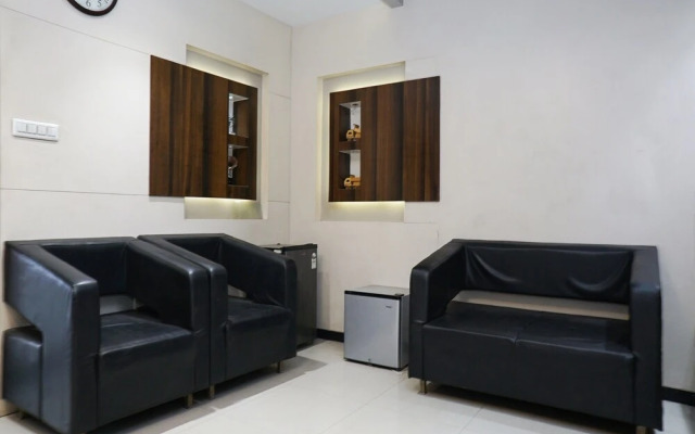 OYO 23693 Hotel Oberoi