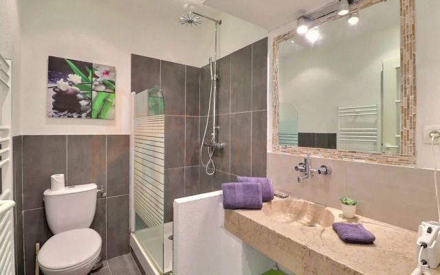 L'Escapade Cassidaine