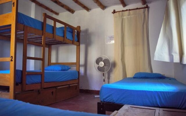 Palosanto Backpackers