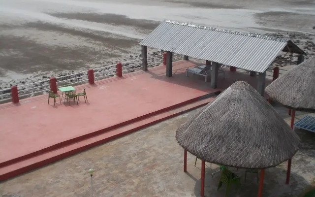Arya Beach Resort
