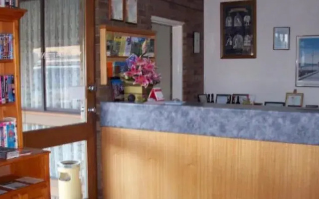 Homestead Motor Inn & Apartments