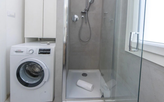 Housmart Fossolo 28 (Limited Hours Front Desk Need To Contact Property In Advance)