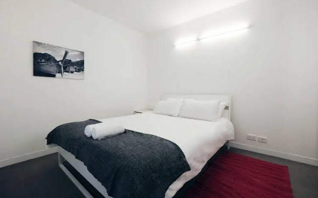 Canvas Suites on A'beckett