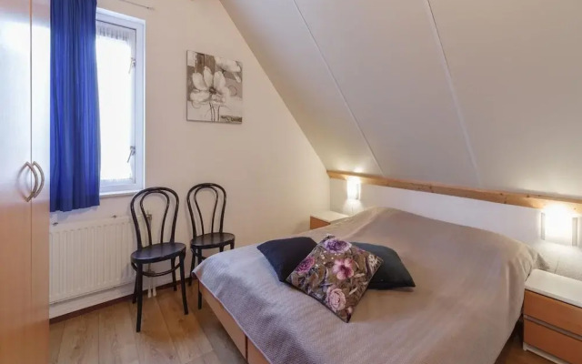 Spacious Holiday Home With Garden