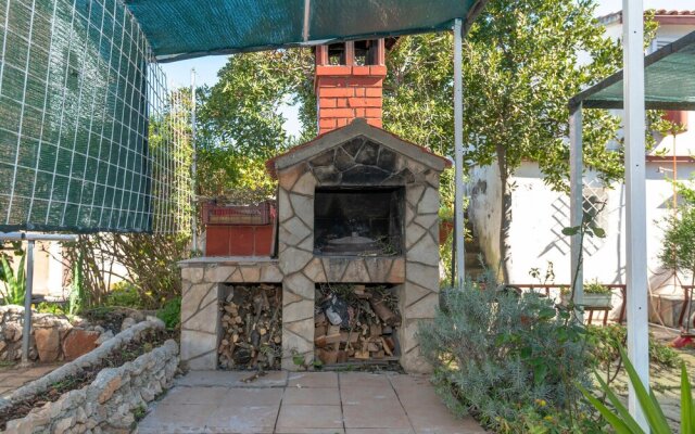 Awesome Home in Stari Grad With Wifi and 1 Bedrooms