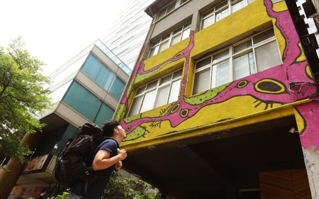 Flip Flop Hostel - Main Station