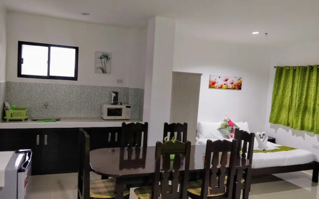 Spacious Private apartment at Laorenza Residences