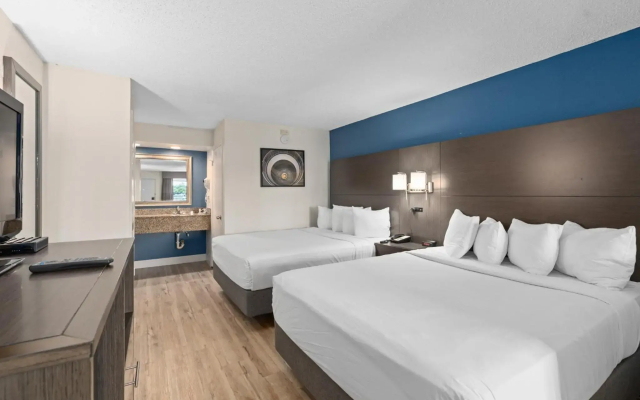 Baymont by Wyndham Orlando East