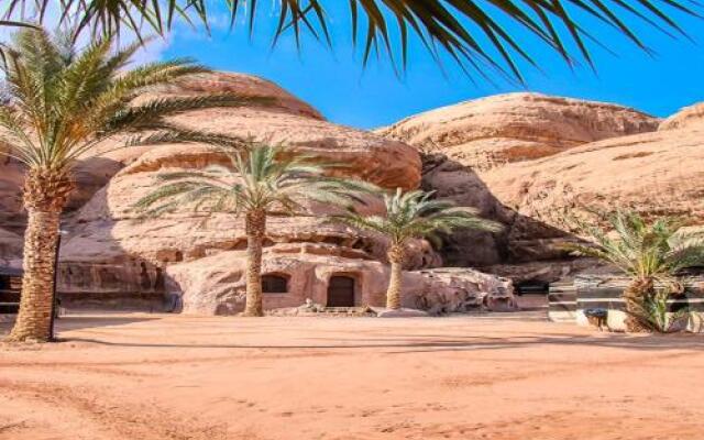 Captains Desert Camp