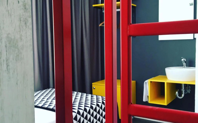 Piano Hotel