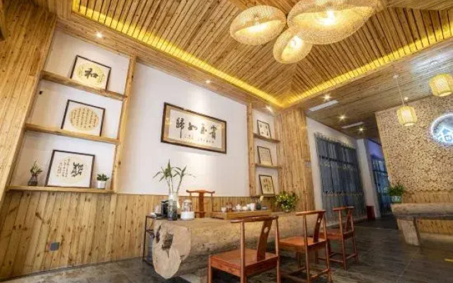 Zhenyuan Xurun Shanju River View Homestay (Zhenjiangge)