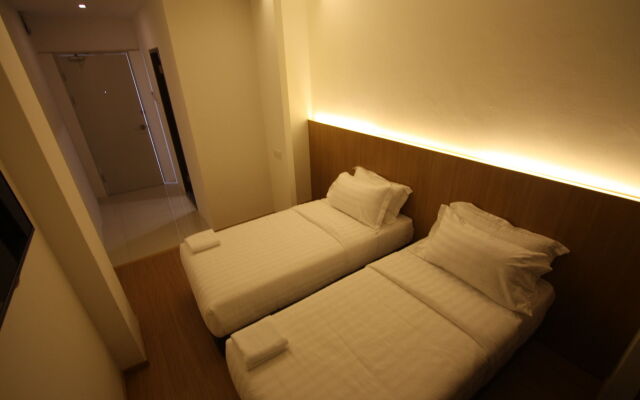 Place2Stay Business Hotel - Waterfront