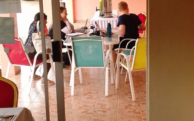 T & D Guest House