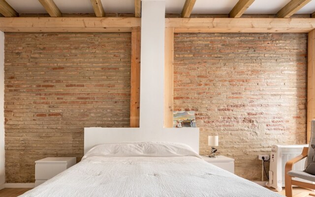 Elegant Holiday Home in Valencia near Sea Beach