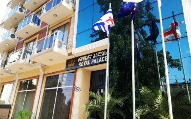 Royal Palace Hotel