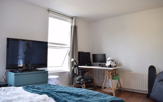 3 Bedroom Apartment in North London