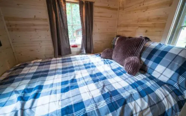 Mount Hood Village Lincoln Tiny House 2