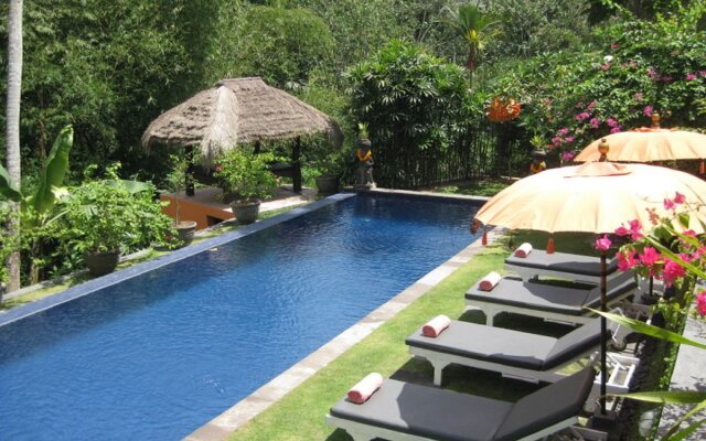 Villa Cepaka Bed & Breakfast