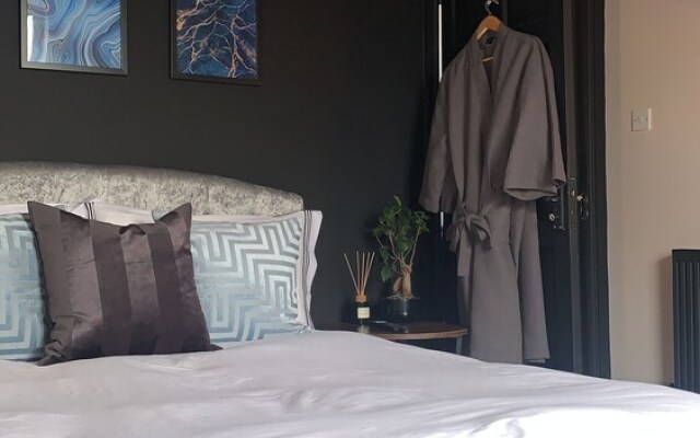 Manners Boutique Rooms