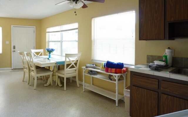 Misty Isles Redington Beachfront Suite 5