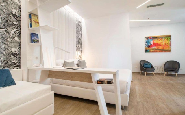 Hotel One