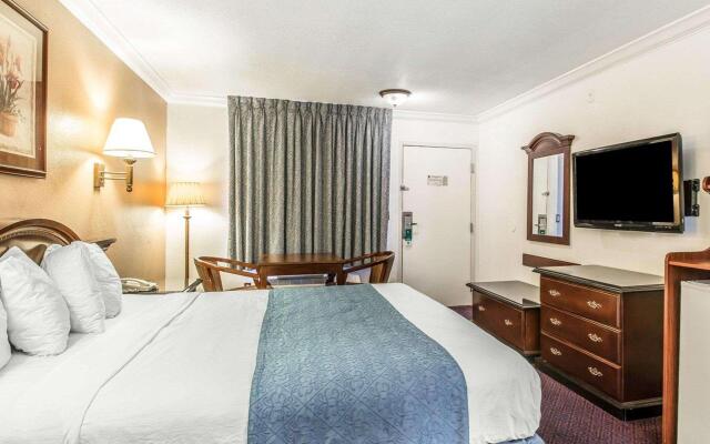 Quality Inn Hemet - San Jacinto