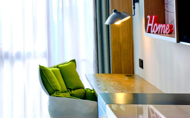 Holiday Inn Guangzhou South Lake by IHG