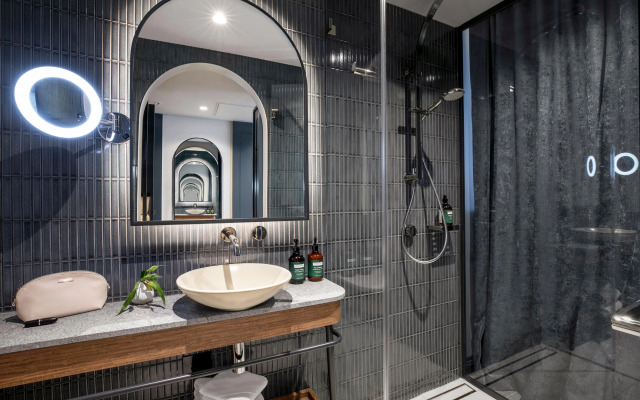 voco Melbourne Central by IHG