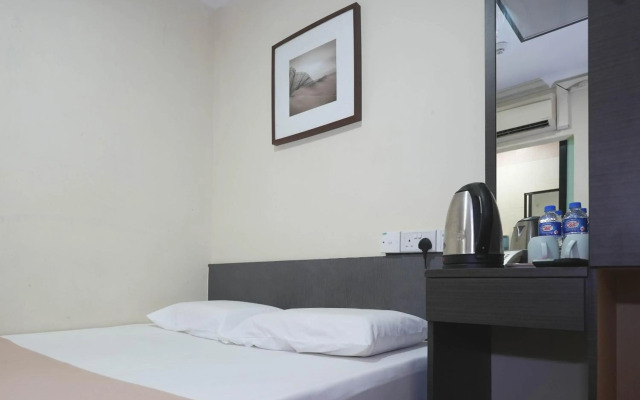Amrise Hotel