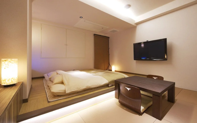 Jyubankan - Adults Only