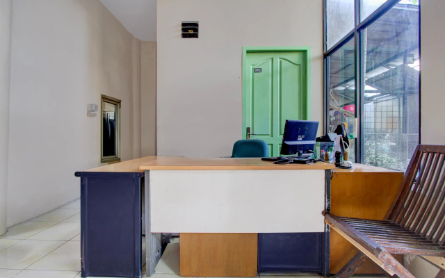 Hotel O Airport Guesthouse – Guest Rooms – Semarang