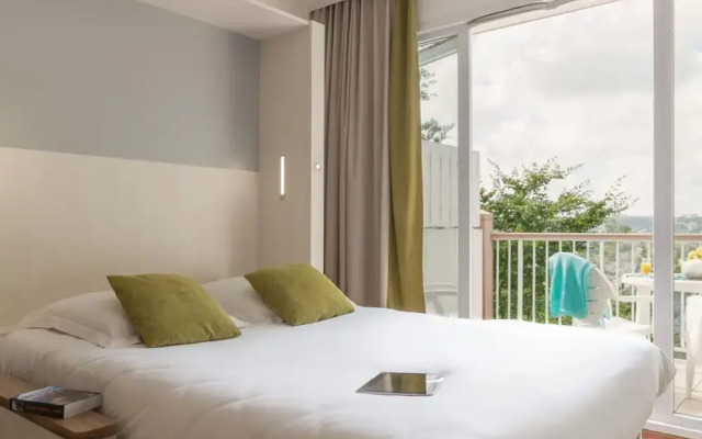 Apartment in Residence Normandy Garden, Branville