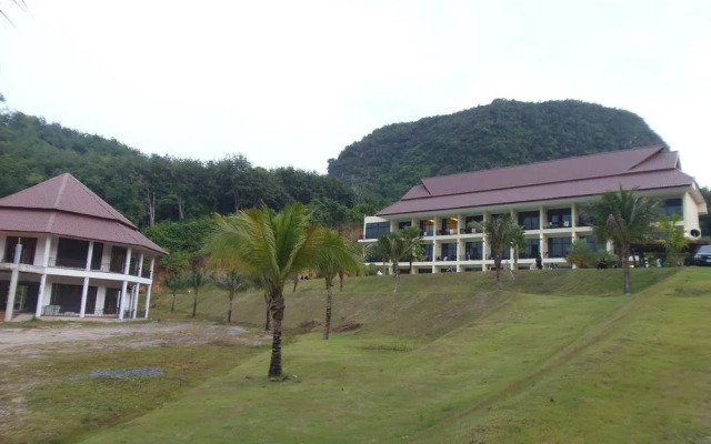 Takhun Mountain View
