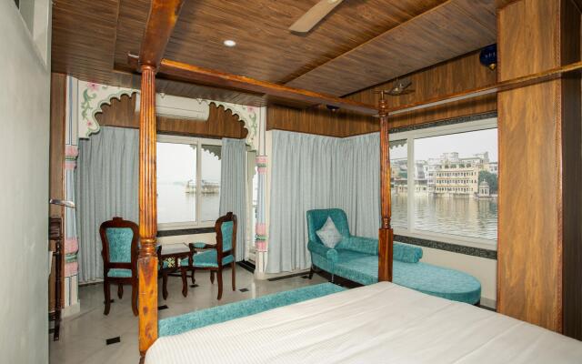 Jheel Hotel and Restaurent