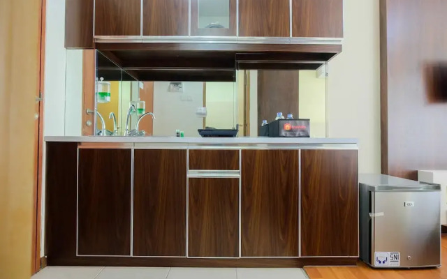 Comfy Studio Tifolia Apartment