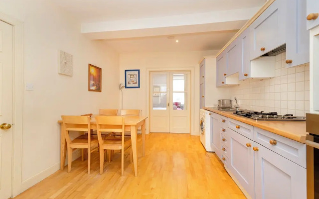 JOIVY Thistle Street - Heart of the City 2-bedroom Apt
