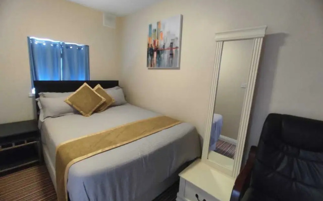 Double Bedroom Studio