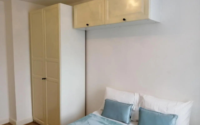 Dream Time Apartments-Aqua Suite