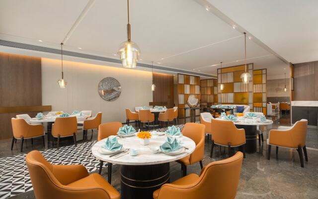 Crowne Plaza Jiangmen Binjiang by IHG
