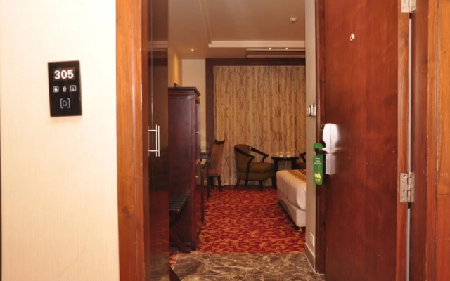 Oyo Premium Lawrence Road