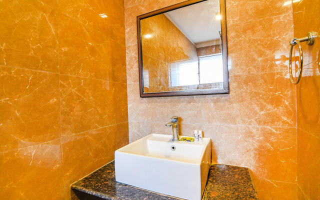 Fabhotel Aayash