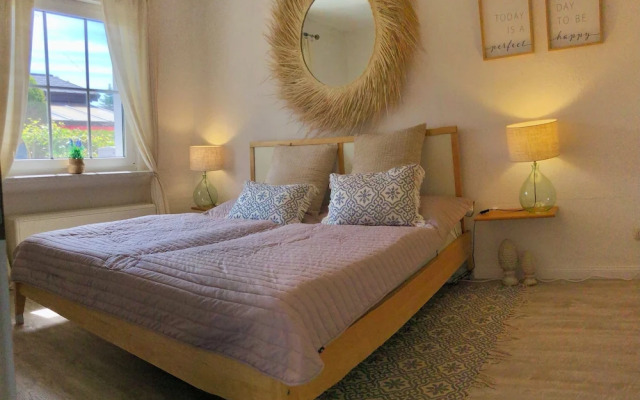 Serene Waterview Retreat 2 Bedrooms in Mönkebude, Germany