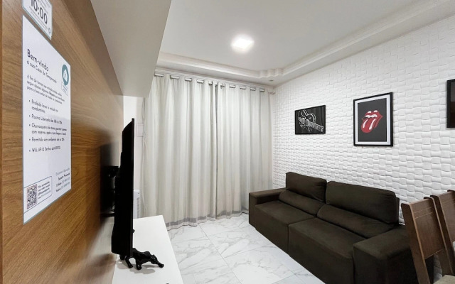 Condomínio com Piscina á 500m da Praia